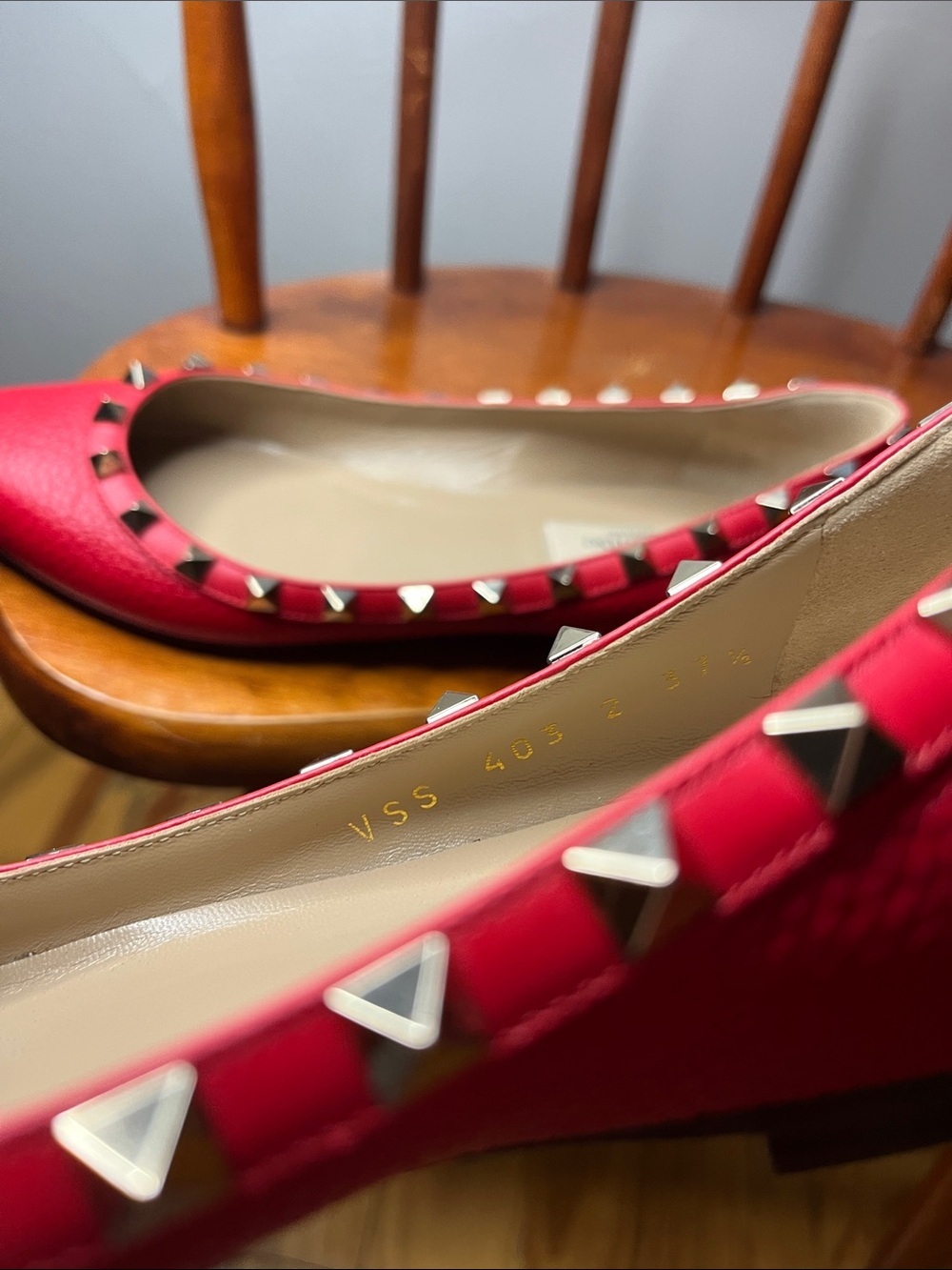 Valentino Garavani Rockstud Pointed Toe Ballerina Flats Red Size 37.5 - Picture 10 of 11